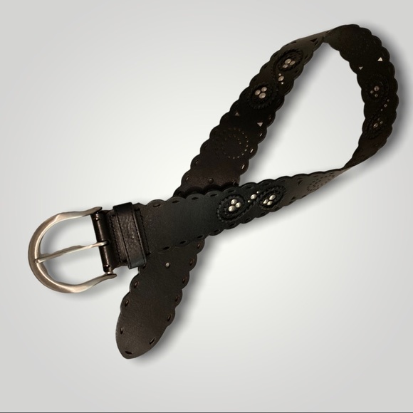 EUC Vintage Daniel Belt - Picture 1 of 8